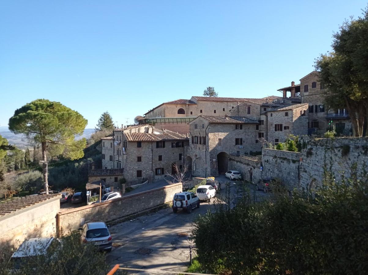 La Casa Dei Ricordi Apartment San Gimignano Exterior photo